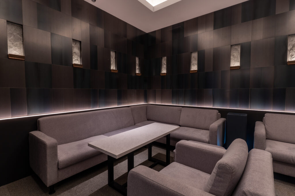 西麻布ROOT TOKYOの内装、の説明